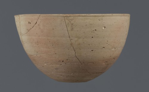 Bowl, unknown Northern Mesopotamian workshop, bowl with a small round flat bottom. The bowl walls