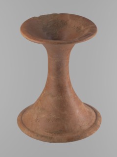 Vessel base, Funnel-shaped vessel base, narrowest at about 2/3 of the height. Both rims are oval in