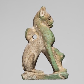 Amulet — cat; creator, material: amulet; subject: cat; function: pendant; date: ca. 945–525 BC