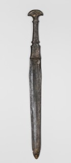 Dagger, unknown Luristan workshop. Dagger with a cast blade and a mushroom-shaped hilt with a