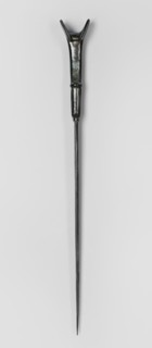 Dagger, unknown Luristan workshop. Dagger with a cast blade and a mushroom-shaped hilt with a