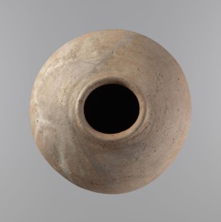 Vessel of an ovoid, slightly downward-stretched shape, widest at about 2/3 of the height. Broad,