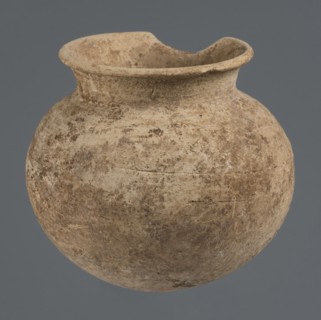 Globular vessel, unknown Northern Mesopotamian workshop, clay, Early Jazira III period ca. 2600–ca.