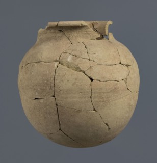 Spherical vessel, unknown Northern Mesopotamian workshop, Early Jazira III period ca. 2600–ca. 2350