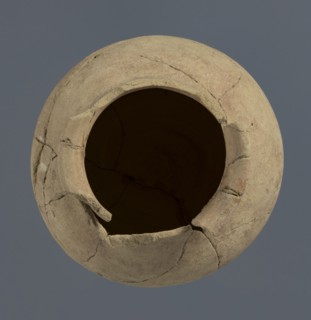 Spherical vessel, unknown Northern Mesopotamian workshop, Early Jazira III period ca. 2600–ca. 2350