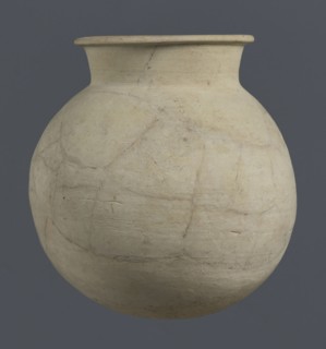 Globular vessel, unknown Northern Mesopotamian workshop; globular vessel; clay; Early Jazira III
