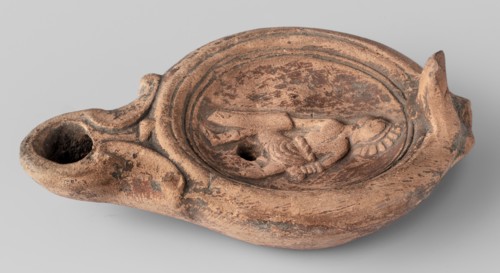 Lamp decorated with a depiction of a gladiator so-called Samnite, unknown Roman workshop, Scen.Gal