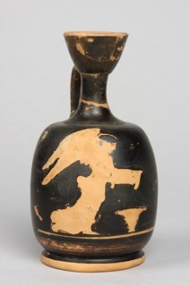 Aryballus lekythos, decoration: on the belly a winged Nike in right profile, dressed in a long