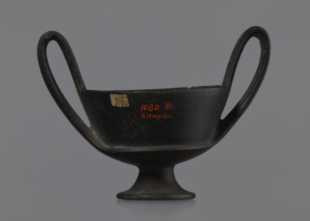 Kantharos, Kantharos black-varnished on a cup-shaped foot, vessel; 1st half of the 6th century BC,