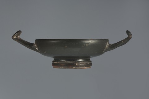 Black-finished goblet, 4th century BC, Campania; vessel goblet; height 5.0 cm, width 12.5 cm., A