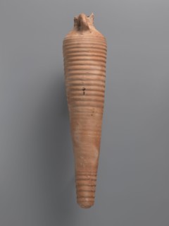 Amphora, unknown Aswan workshop. Spindle-shaped amphora made of pink kaolin clay Gempeler clay IA,