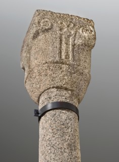 Column, Nubian workshop; architectural element with relief decorations and crosses; monolithic base