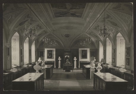 Vilnius. Stefan Batory University - Library Room, Bulhak, Jan 1876-1950 photographer, interiors,
