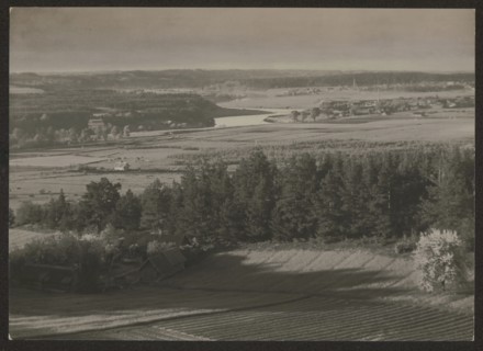 The Neris River in Ponary; photographer Jan Bulhak 1876–1950; Vilnius, ca. 1934; photograph nature