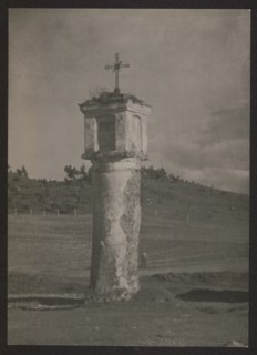 Vilnius vicinity. Chapel in Ponary. Photographer: Jan Bulhak 1876–1950. Village brick chapel, circa