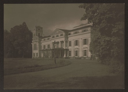 Werki. Palace - facade, Bulhak, Jan 1876–1950 photographer, Vilnius Lithuania, architecture,