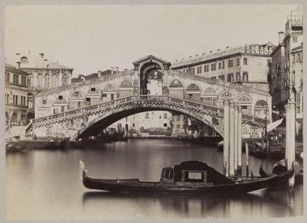 Venice. Grand Canal with a view of the Ponte di Rialto, Carlo Naya 1816–1882, 1865–1875. Photograph