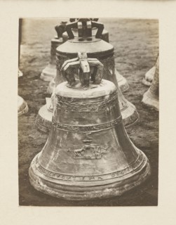 Bell from 1642 from the church in Wieloglowy Galicia requisitioned in 1917/1918 - general view;