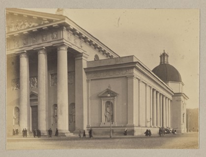 Vilnius. Cathedral Portal; photograph in the album Vilnius Temples, volume 1; Bulhak, Jan