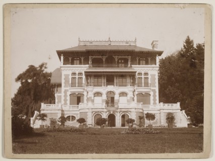 Ignacy Jan Paderewski's villa in Riond-Bosson in Switzerland — general view from the garden,