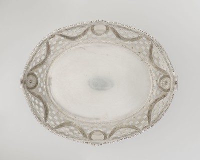 Openwork fruit basket by Harris, CS & Sons London; goldsmiths, fl. 1817–1933 and Charles Stuart