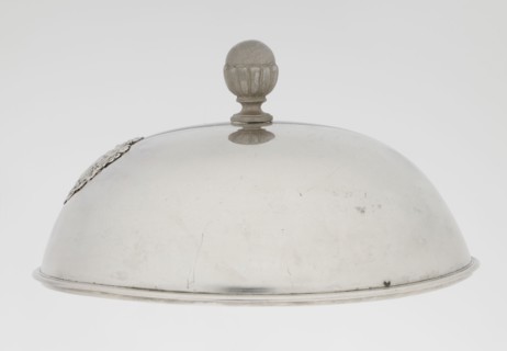 Platter lampshade, Scott, Digby & Smith, Benjamin fl. 1802–1807 goldsmith; coats of arms, Pogon