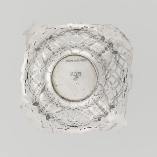 Openwork basket by Comyns & Sons London; goldsmiths' firm; fl. 1859–1953. Four-sided openwork