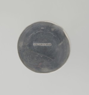 Toilet box, Comyns & Sons London; goldsmith's firm; fl. 1859–1953. Cylindrical toilet box decorated
