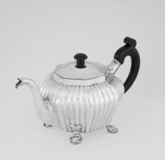 Teapot, maker: Thomas II fl. 1798–1809?, scrap silver, tea vessel. Octagonal teapot supported on