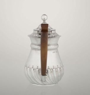 Coffee pot by John Septimus Beresford London goldsmith, active 1880–89, 1888–1889. Pear-shaped jug,