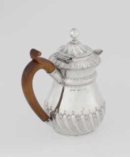 Coffee pot by John Septimus Beresford London goldsmith, active 1880–89, 1888–1889. Pear-shaped