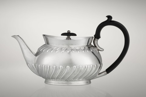 Teapot by Goldsmiths & Silversmiths Co Ltd London; makers William Gibson & John Langman goldsmiths.