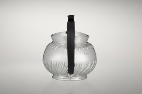 Teapot by Goldsmiths & Silversmiths Co. Ltd. London; goldsmiths' firm, fl. 1880–1952; makers
