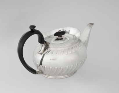 Teapot by Goldsmiths & Silversmiths Co Ltd London; makers William Gibson & John Langman goldsmiths.
