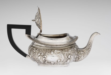 Teapot by Henry Moreton fl. 1899–1930s, goldsmith and factory owner; neo-Rococo style, relief