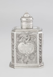 Tea caddy, Nash, Bowles fl. 1720–ca.1725 goldsmith; rococo; tea accessory; rocaille and floral