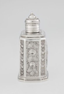 Tea caddy by Nash, Bowles fl. 1720–ca. 1725, goldsmith; rococo style. Cuboid tea caddy with a