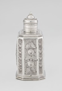 Tea caddy by Nash, Bowles fl. 1720–ca.1725, goldsmith; rococo style. Cuboid tea caddy with a