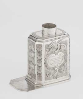 Tea caddy, Nash, Bowles fl. 1720–ca.1725 maker: goldsmith; rococo style; made for loose-leaf tea;