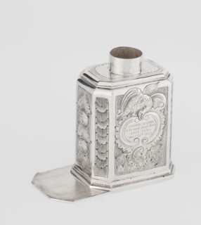 Tea caddy by Nash, Bowles fl. 1720–ca. 1725, goldsmith; rococo style. Cuboid tea caddy with a