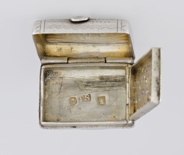 Fragrance container vinaigrette. Maker: Thomas Shaw fl. 1822–ca. 1840; 1782–1845, goldsmith. Scrap