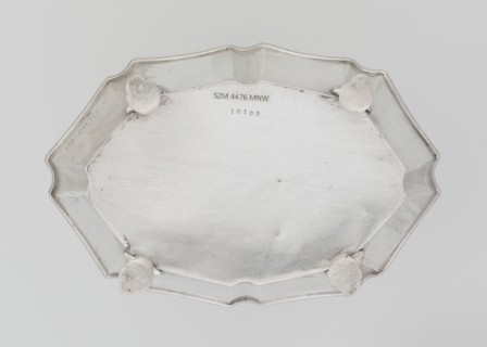 Vase by Mappin & Webb Ltd goldsmith, silversmith, dealer; fl. 1859-. Oblong silver vase, vertically