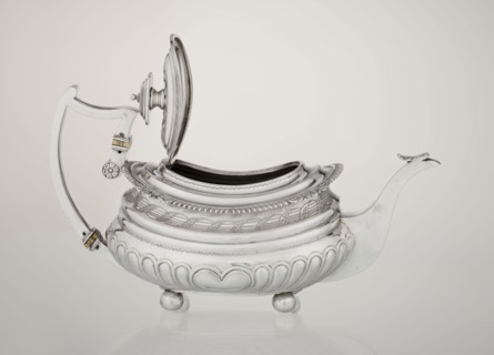 Teapot, maker: George McHattie fl. 1799–ca. 1825. English Regency rectangular teapot with rounded