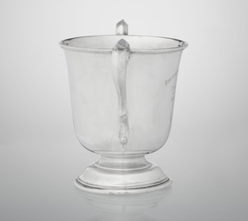 Prize cup by Mappin & Webb Ltd goldsmith, silversmith, dealer; fl. 1859– — cup on a circular,