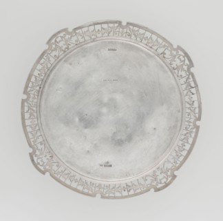 Round tray, goldsmith/silversmith Mappin & Webb Ltd fl. 1859-; circular silver tray with smooth