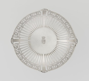 Openwork goblet by Mappin & Webb Ltd goldsmith, plater, sellers; fl. 1859-. Circular stepped foot