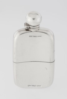 Hip flask, George & Sons Birmingham, goldsmith's firm, fl. 1825–1928. So-called cuboid hip flask
