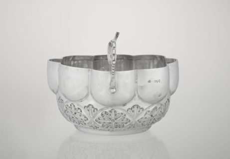 Porridge bowl porringer, Wakely & Wheeler Ltd London; goldsmiths; fl. 1791–1958 maker;