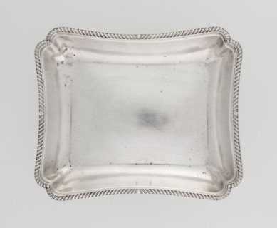 Four-sided platter by Bradbury, Thomas & Sons Sheffield; goldsmiths; active ca. 1769–1943.