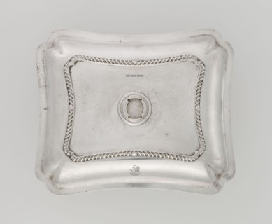 Four-sided platter by Bradbury, Thomas & Sons Sheffield; goldsmiths; fl. ca. 1769–1943. Four-sided